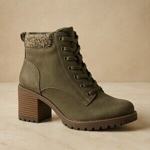 Universal Thread Teagan Lace-Up Boot